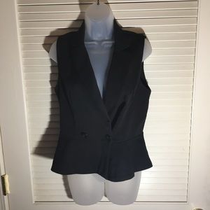 Maurice’s medium black dress vest